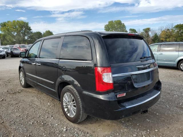 Photo 3 from auction – 2015 CHRYSLER TOWN & COU with VIN 2C4RC1CG2FR553924