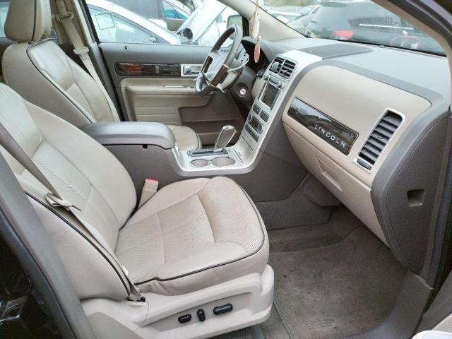 Photo 5 from auction – 2009 LINCOLN MKX with VIN 2LMDU88C59BJ13778
