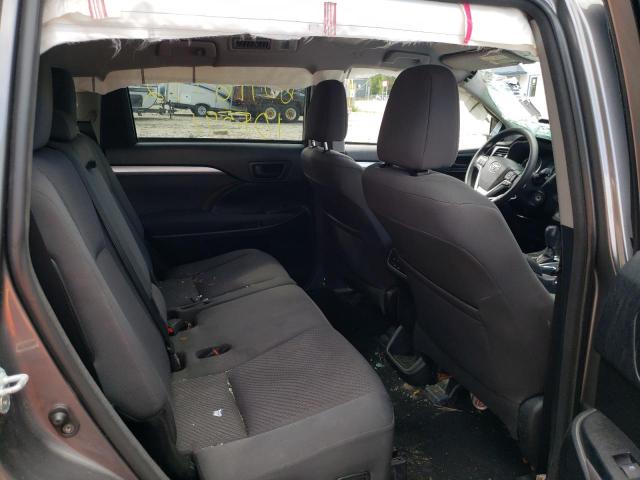 Photo 6 from auction – 2018 TOYOTA HIGHLANDER with VIN 5TDZZRFH4JS253352