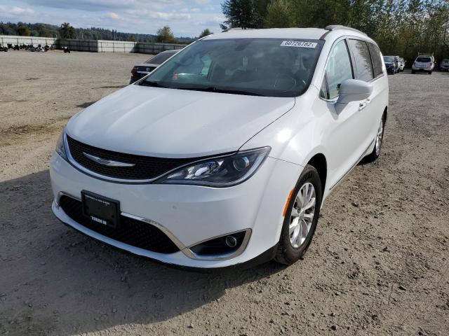 Photo 2 from auction – 2017 CHRYSLER PACIFICA T with VIN 2C4RC1BG5HR591054