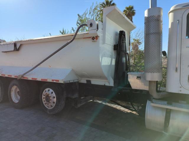 Photo 6 from auction – 2002 INTERNATIONAL 9100 9100I with VIN 1HSCBAER02J030947