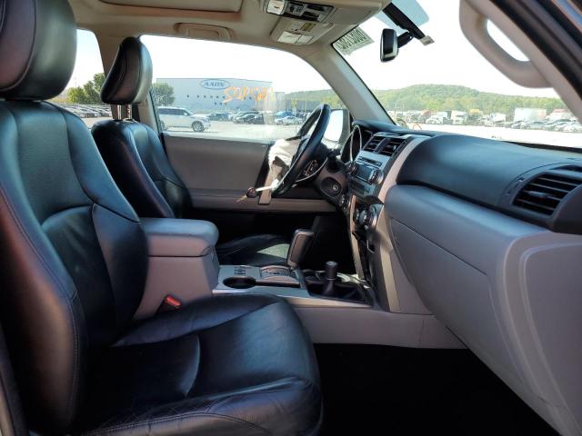 Photo 5 from auction – 2011 TOYOTA 4RUNNER SR with VIN JTEBU5JR2B5064369