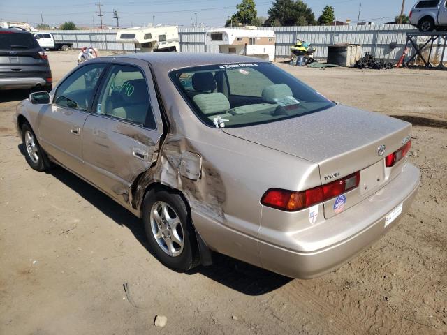 Photo 3 from auction – 1998 TOYOTA CAMRY LE with VIN JT2BG28K0W0200593