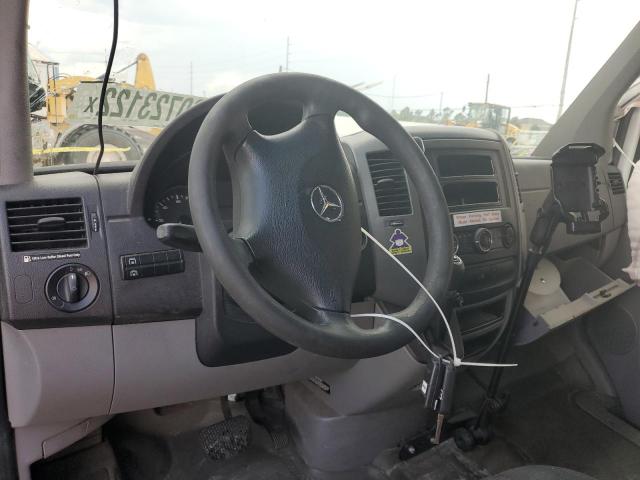 Photo 9 from auction – 2016 MERCEDES-BENZ SPRINTER 2 with VIN WD3PE8DD1GP249270