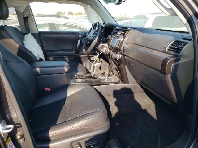 Photo 5 from auction – 2018 TOYOTA 4RUNNER SR with VIN JTEBU5JRXJ5504854