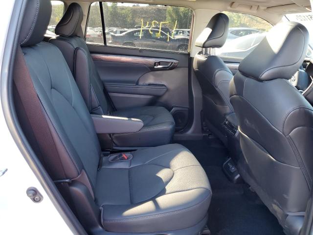 Photo 6 from auction – 2022 TOYOTA HIGHLANDER with VIN 5TDFZRBH3NS229624