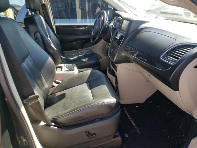 Photo 5 from auction – 2012 CHRYSLER TOWN & COU with VIN 2C4RC1CG5CR119458