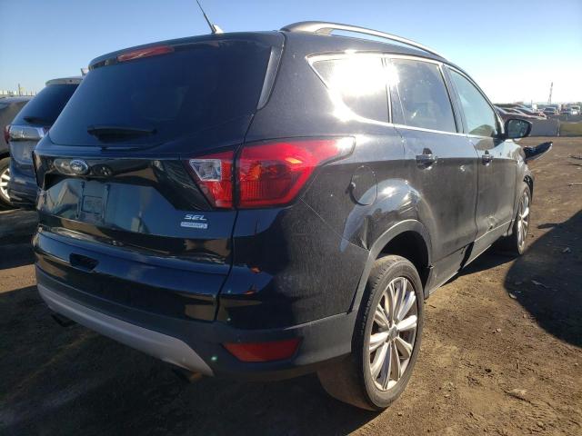 Photo 4 from auction – 2019 FORD ESCAPE SEL with VIN 1FMCU0HDXKUB75727