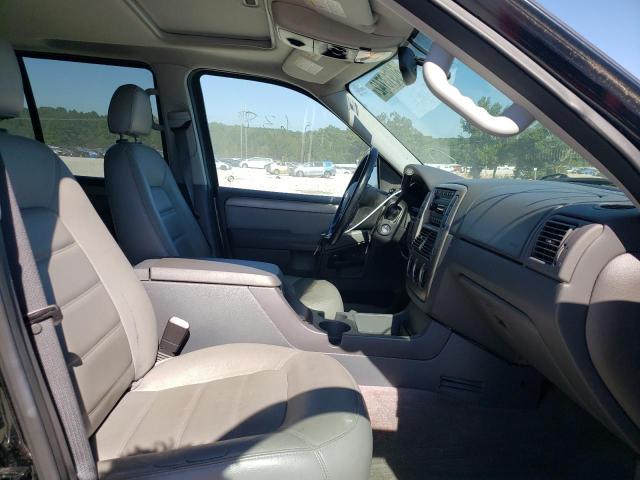 Photo 5 from auction – 2004 FORD EXPLORER with VIN 1FMZU63K54UA94978