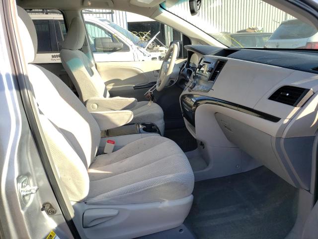 Photo 5 from auction – 2013 TOYOTA SIENNA LE with VIN 5TDKK3DC4DS311538