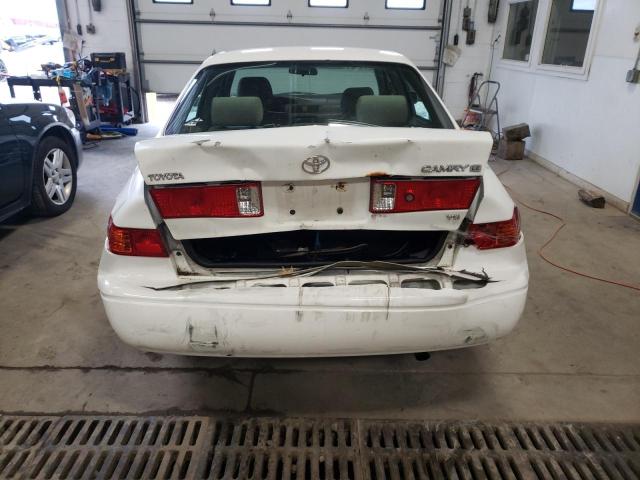 Photo 9 from auction – 2000 TOYOTA CAMRY LE with VIN 4T1BF22K9YU938161