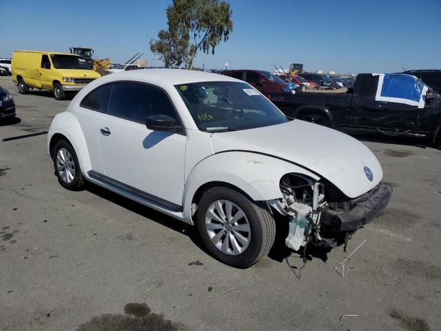 VOLKSWAGEN BEETLE 2014 with VIN 3VWF17AT8EM646879 - Photo from auction