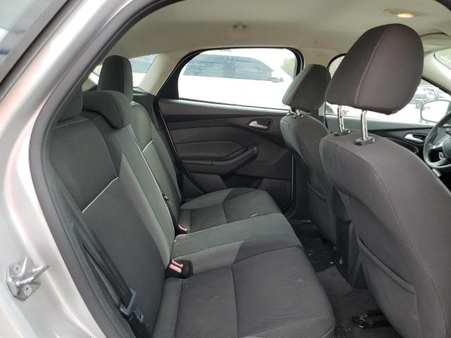 Photo 6 from auction – 2014 FORD FOCUS SE with VIN 1FADP3K20EL318774