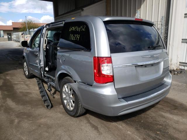 Photo 3 from auction – 2015 CHRYSLER TOWN & COU with VIN 2C4RC1BG9FR630158