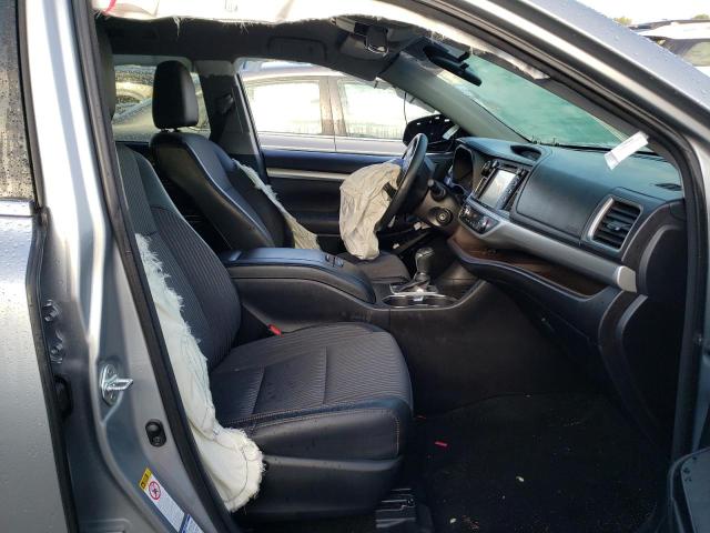 Photo 5 from auction – 2016 TOYOTA HIGHLANDER with VIN 5TDBKRFH7GS272265