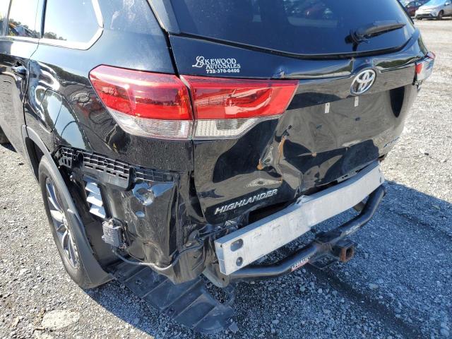 Photo 9 from auction – 2018 TOYOTA HIGHLANDER with VIN 5TDJZRFH2JS532876