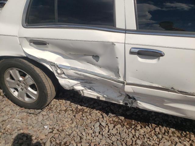 Photo 9 from auction – 2005 MERCURY GRAND MARQ with VIN 2MEFM74W65X614516