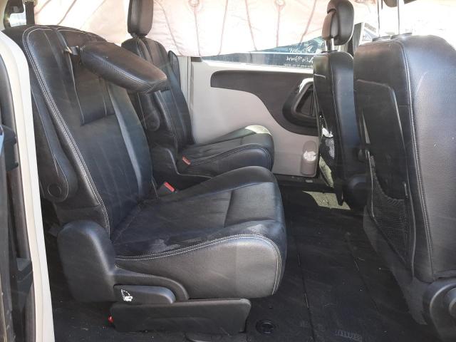 Photo 6 from auction – 2014 CHRYSLER TOWN & COU with VIN 2C4RC1BG0ER271068