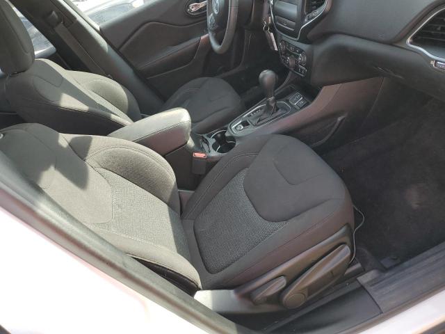 Photo 5 from auction – 2019 JEEP CHEROKEE L with VIN 1C4PJLCB4KD120356