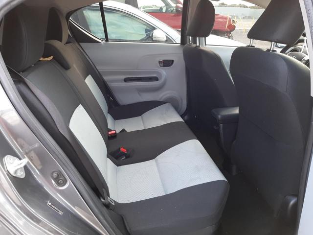 Photo 6 from auction – 2013 TOYOTA PRIUS C with VIN JTDKDTB37D1048794