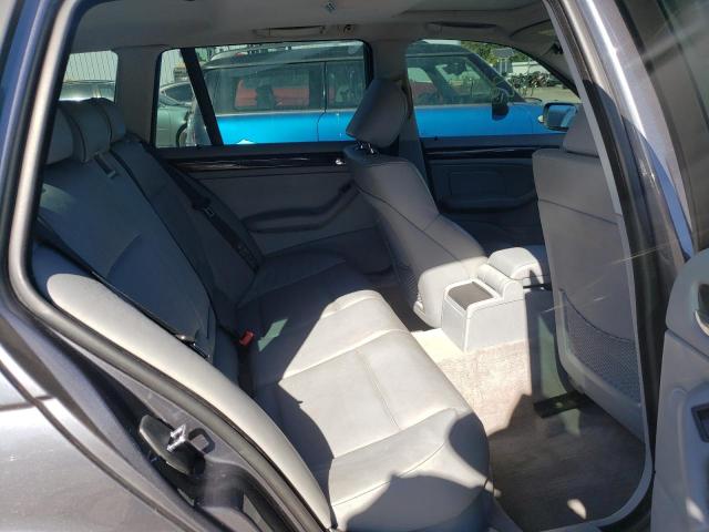 Photo 6 from auction – 2003 BMW 325 IT with VIN WBAAX13413PJ00525
