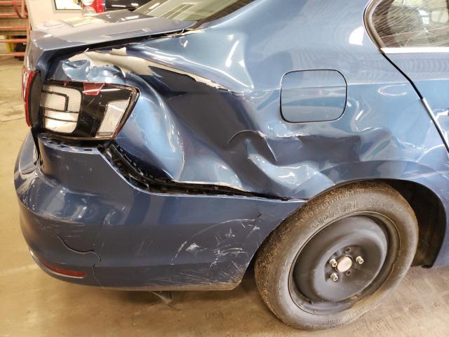 Photo 9 from auction – 2017 VOLKSWAGEN JETTA S with VIN 3VW2B7AJ0HM202541