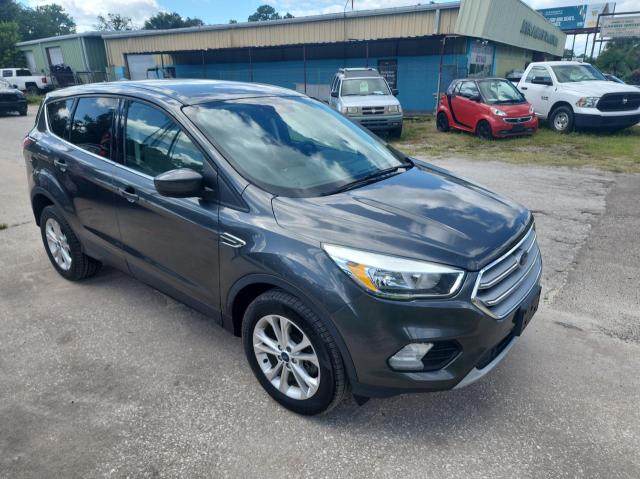 Photo 1 from auction – 2017 FORD ESCAPE SE with VIN 1FMCU9GD6HUB47731
