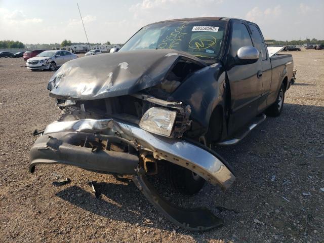 Photo 2 from auction – 2000 FORD F150 with VIN 1FTRX17W6YKA55104