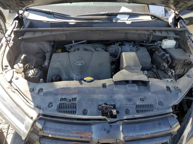 Photo 7 from auction – 2017 TOYOTA HIGHLANDER with VIN 5TDDZRFH7HS399717