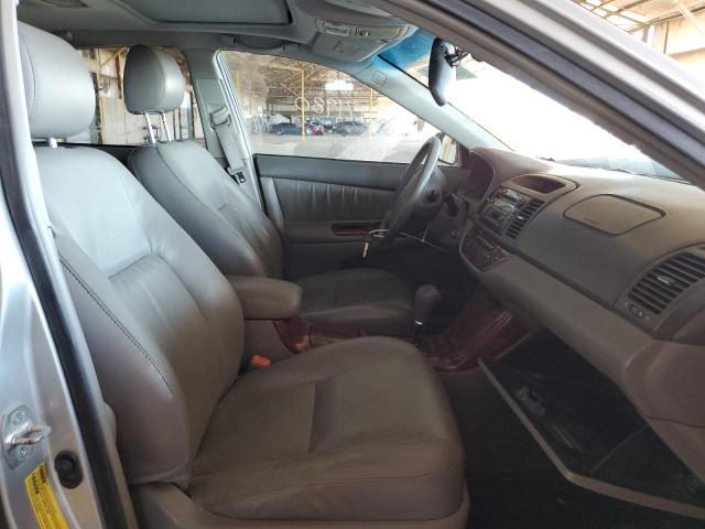 Photo 5 from auction – 2005 TOYOTA CAMRY LE with VIN 4T1BF30K55U109897