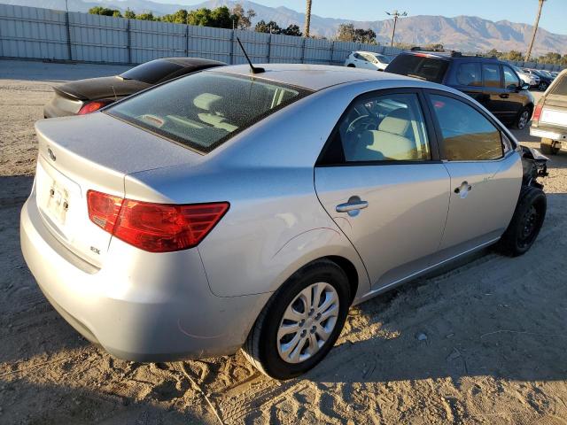 Photo 4 from auction – 2011 KIA FORTE EX with VIN KNAFU4A21B5415112