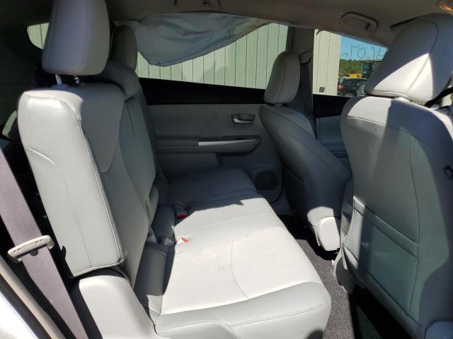 Photo 6 from auction – 2014 TOYOTA PRIUS V with VIN JTDZN3EU0EJ012544