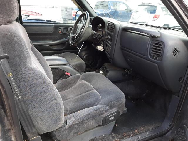 Photo 5 from auction – 2000 CHEVROLET BLAZER with VIN 1GNDT13W2Y2286794