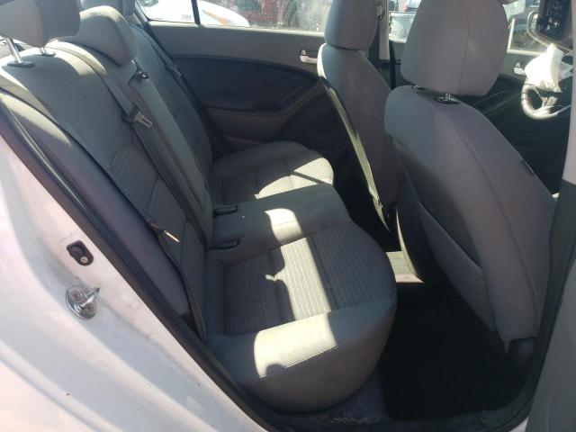 Photo 6 from auction – 2017 KIA FORTE LX with VIN 3KPFL4A71HE093540