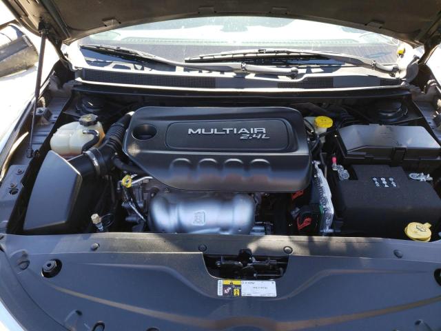 Photo 7 from auction – 2016 CHRYSLER 200 LIMITE with VIN 1C3CCCAB2GN149498