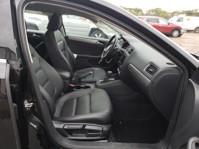 Photo 5 from auction – 2017 VOLKSWAGEN JETTA SE with VIN 3VWDB7AJ5HM384584