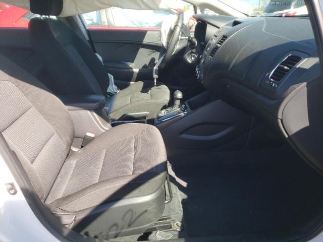Photo 5 from auction – 2017 KIA FORTE LX with VIN 3KPFK4A73HE087712