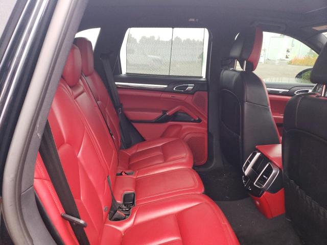 Photo 6 from auction – 2016 PORSCHE CAYENNE S with VIN WP1AB2A28GLA93495