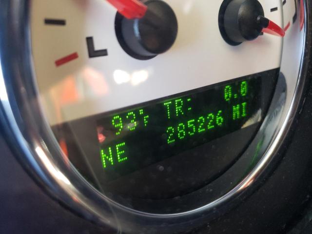 Photo 8 from auction – 2005 FORD F150 with VIN 1FTPX14585NA67820