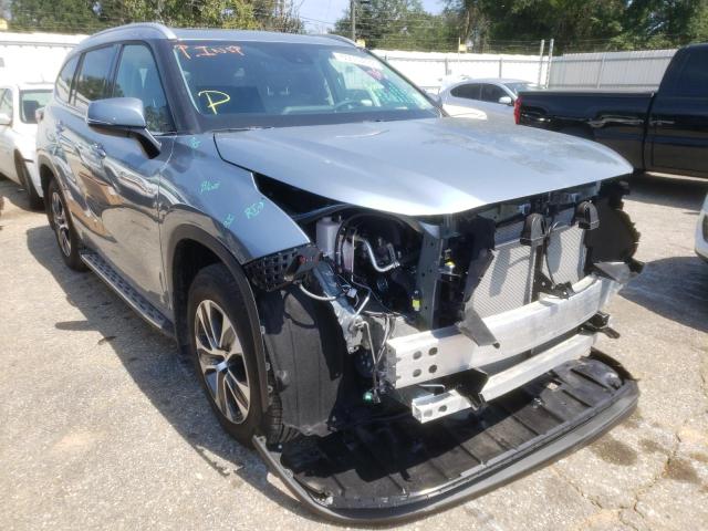 TOYOTA HIGHLANDER 2022 with VIN 5TDGZRAH5NS121530 - Photo from auction