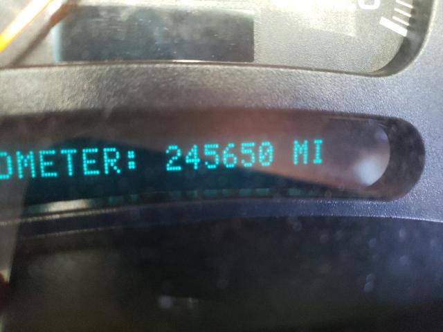 Photo 8 from auction – 2004 CHEVROLET SILVERADO with VIN 2GCEK13T441373516