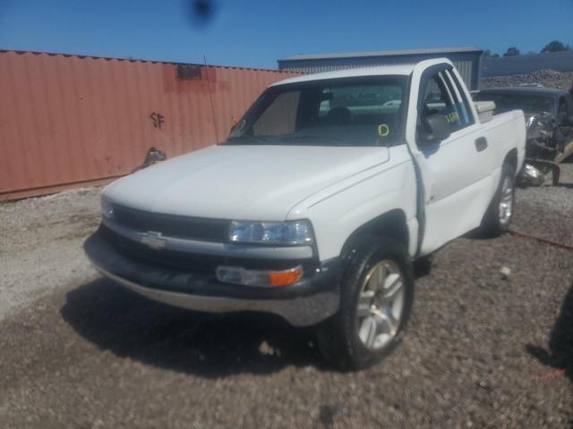 Photo 2 from auction – 2000 CHEVROLET SILVERADO with VIN 1GCEC14W2YZ349377
