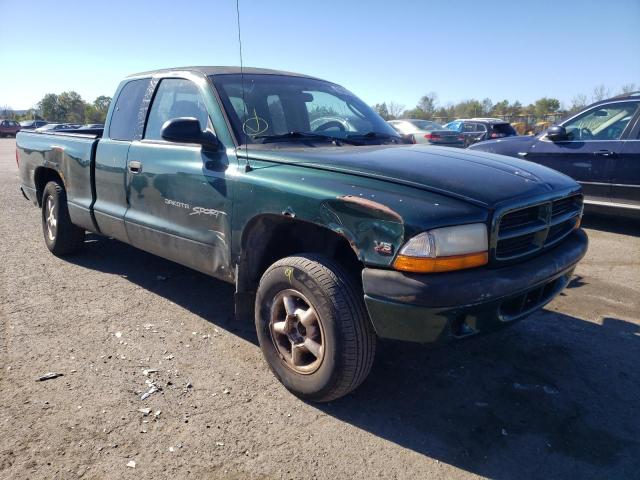 DODGE DAKOTA 2000 with VIN 1B7GG22X4YS538121 - Photo from auction