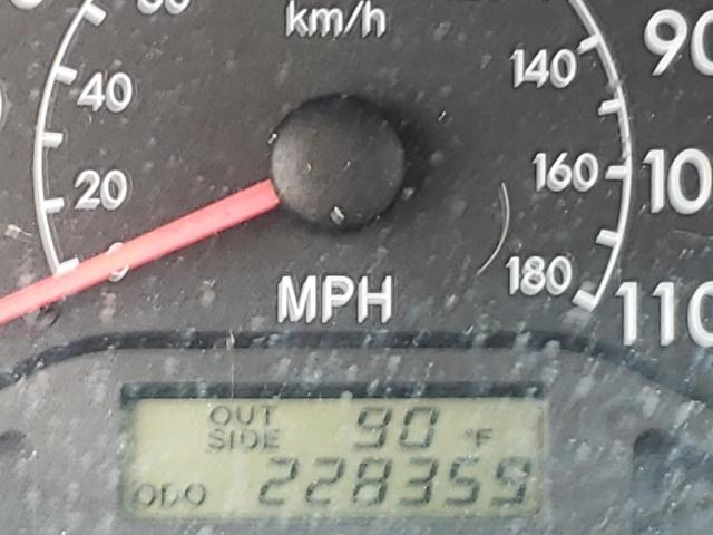 Photo 8 from auction – 2004 TOYOTA COROLLA CE with VIN JTDBR32EX42019075