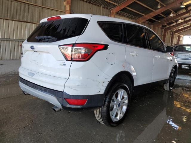 Photo 4 from auction – 2017 FORD ESCAPE SE with VIN 1FMCU9GD0HUB90168