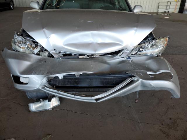 Photo 9 from auction – 2005 TOYOTA CAMRY LE with VIN 4T1BF30K55U109897
