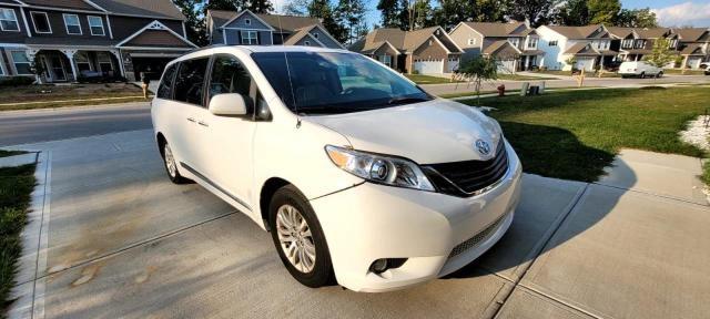 Photo 1 from auction – 2013 TOYOTA SIENNA XLE with VIN 5TDYK3DC4DS380191