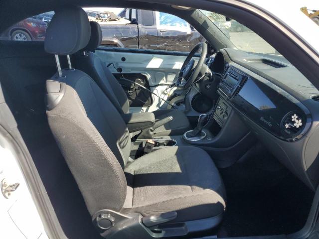 Photo 5 from auction – 2014 VOLKSWAGEN BEETLE with VIN 3VWF17AT8EM646879