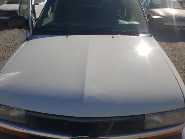 Photo 7 from auction – 2000 CHEVROLET BLAZER with VIN 1GNDT13W5YK198273