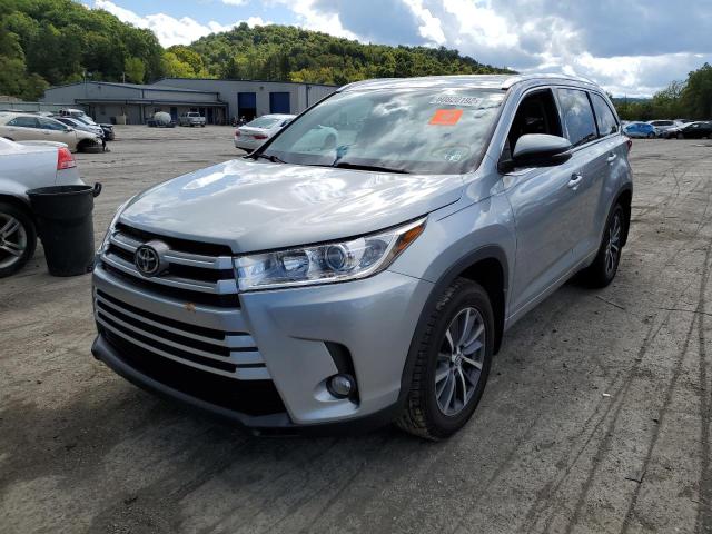 Photo 2 from auction – 2017 TOYOTA HIGHLANDER with VIN 5TDJZRFH5HS436881